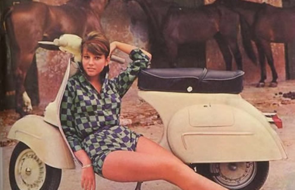 1964 Stefanie_Sandrelli-ivespa-calender-pinup-girl