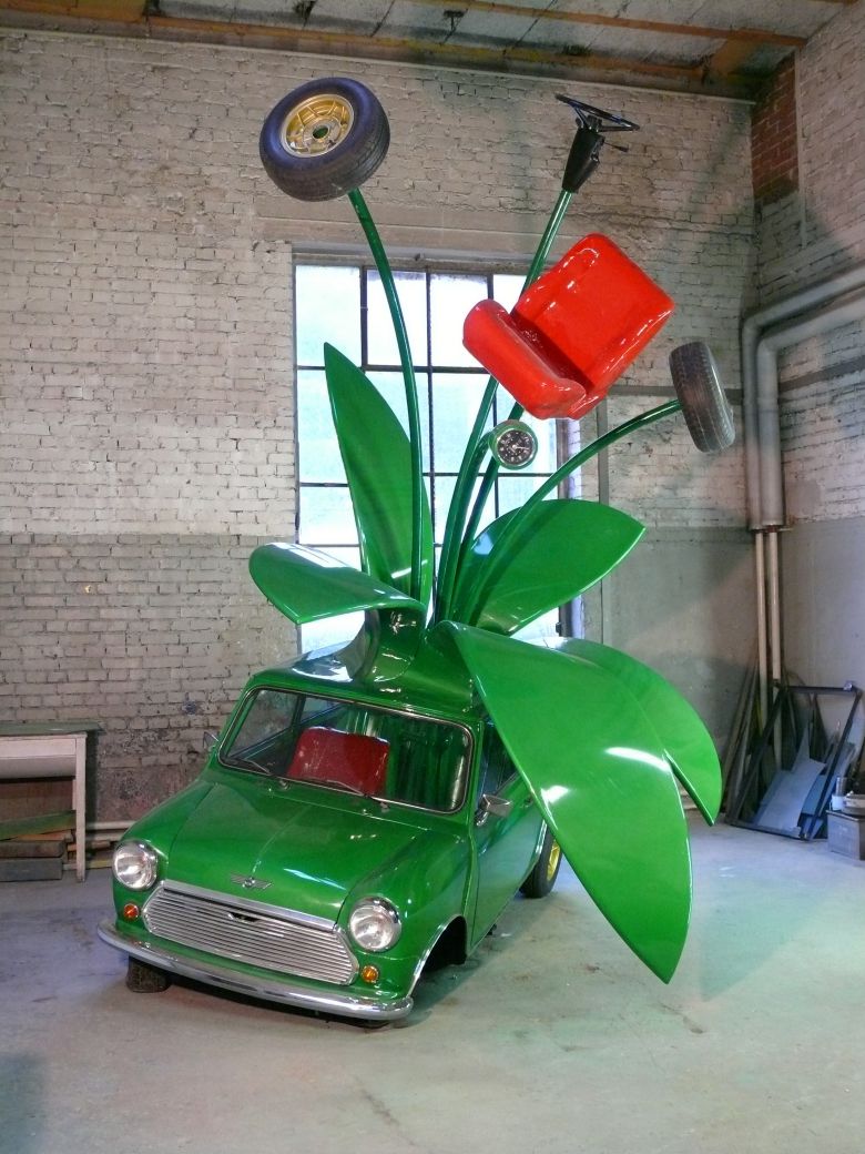 rohrer-green-mini-ivespa Stefan Rohrer distorts Vespa art into playful spiraling autonomous objects