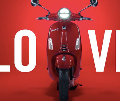 Limited-edition-vespa-elettrica-RED-love-logo